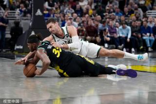 很自然地在 很自然地在